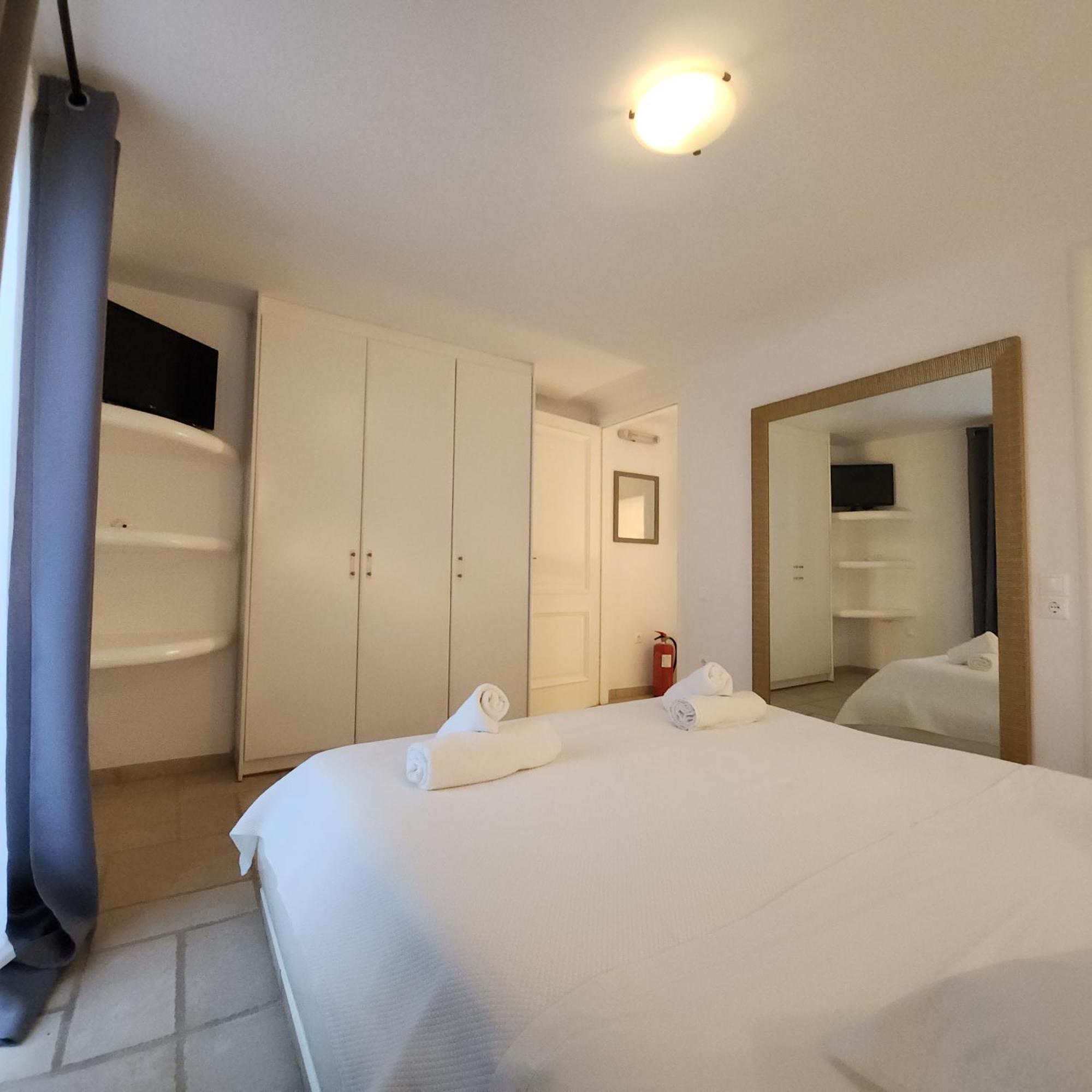Mykonian Iros Suites & Villas Mykonos Town Exteriör bild